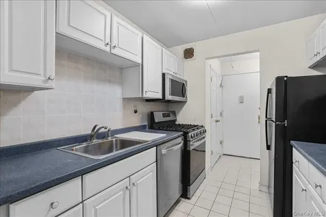 200 Diplomat Drive Mount Kisco NY 10549