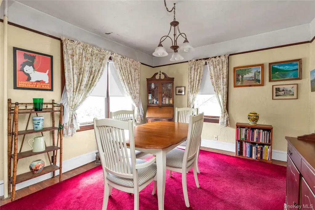 70 Lyon Place Lynbrook NY 11563
