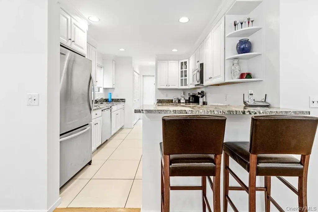 34 Park Circle Quogue NY 11959