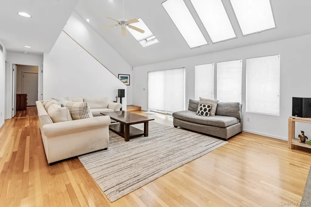 34 Park Circle Quogue NY 11959