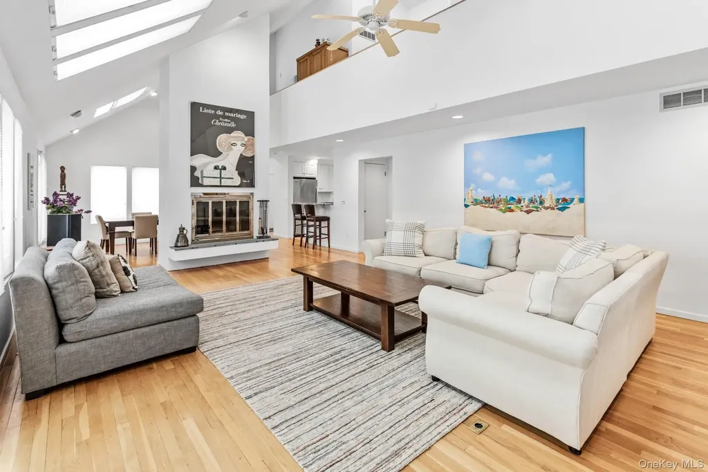 34 Park Circle Quogue NY 11959