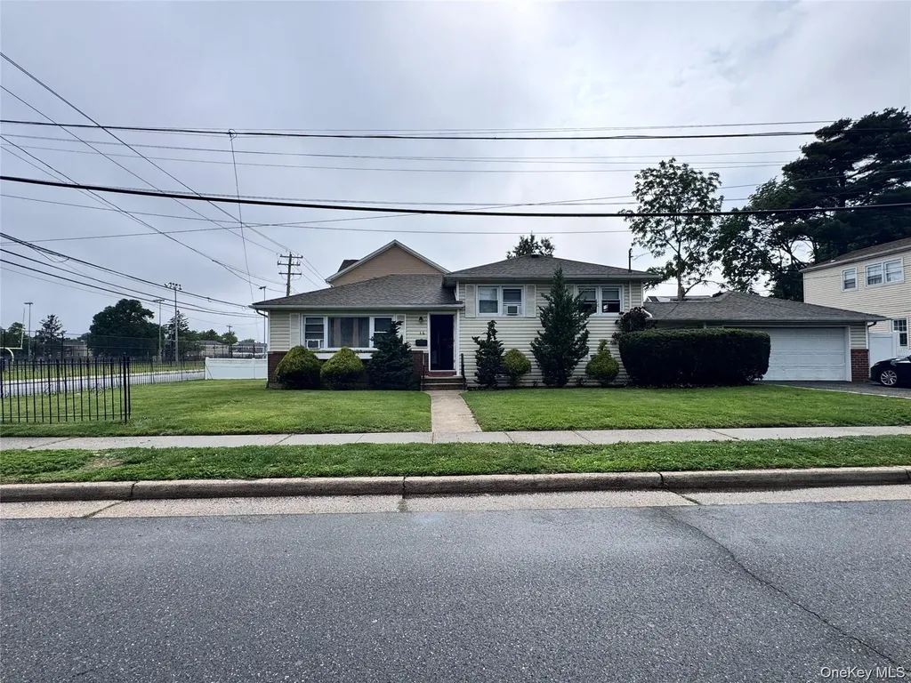 36 Monroe Place Hempstead NY 11550