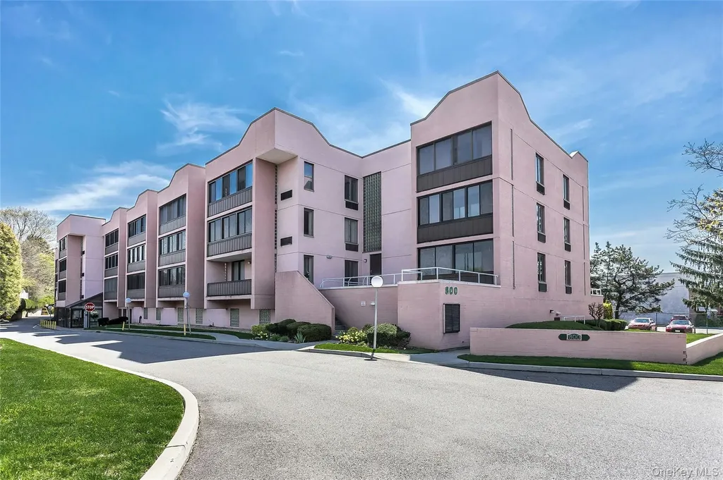 800 Willis Avenue Albertson NY 11507