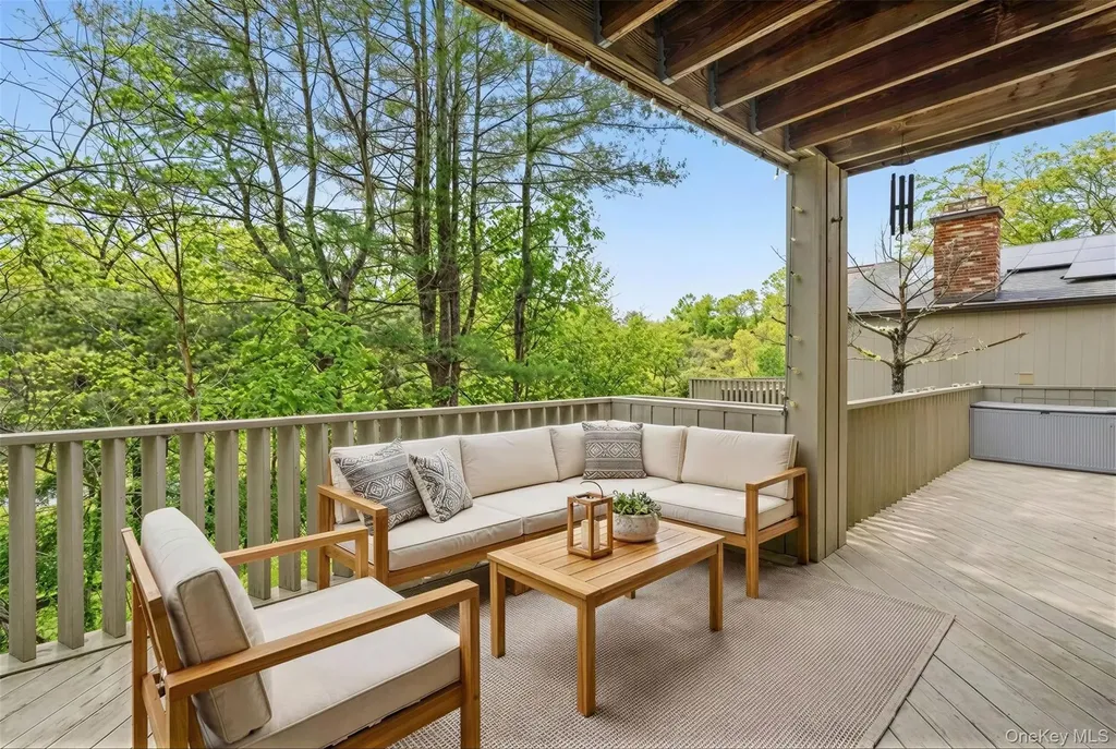 8 Talcott Road Rye Brook NY 10573