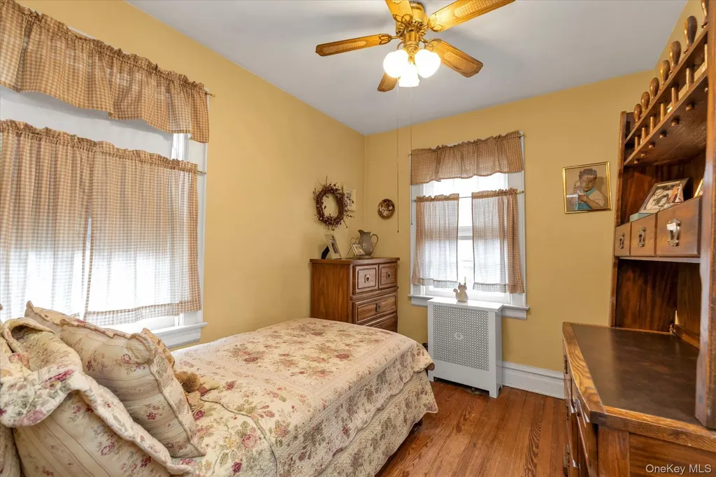 13 Everett Street Lynbrook NY 11563