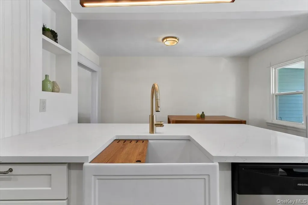 8 S Cedar Street Beacon NY 12508