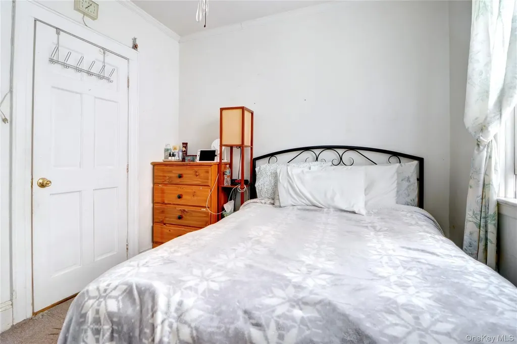 8018 64th Lane Glendale NY 11385