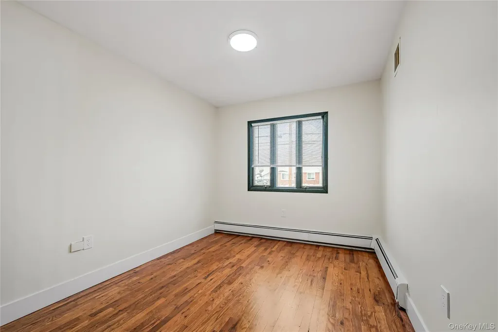 60 Saint Johns Avenue Valley Stream NY 11580