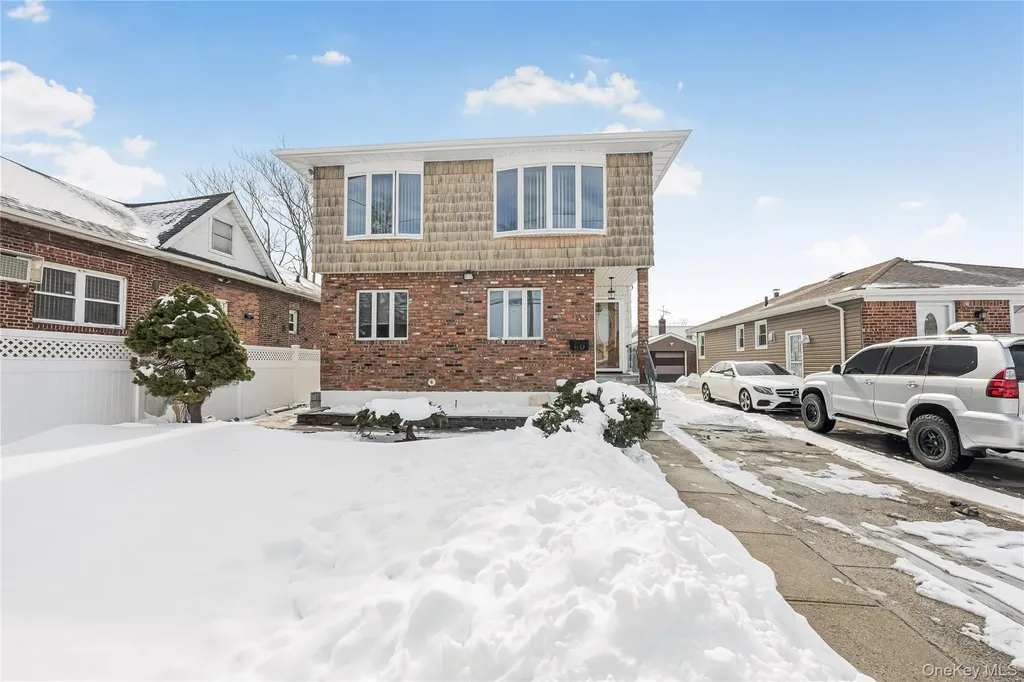 60 Saint Johns Avenue Valley Stream NY 11580