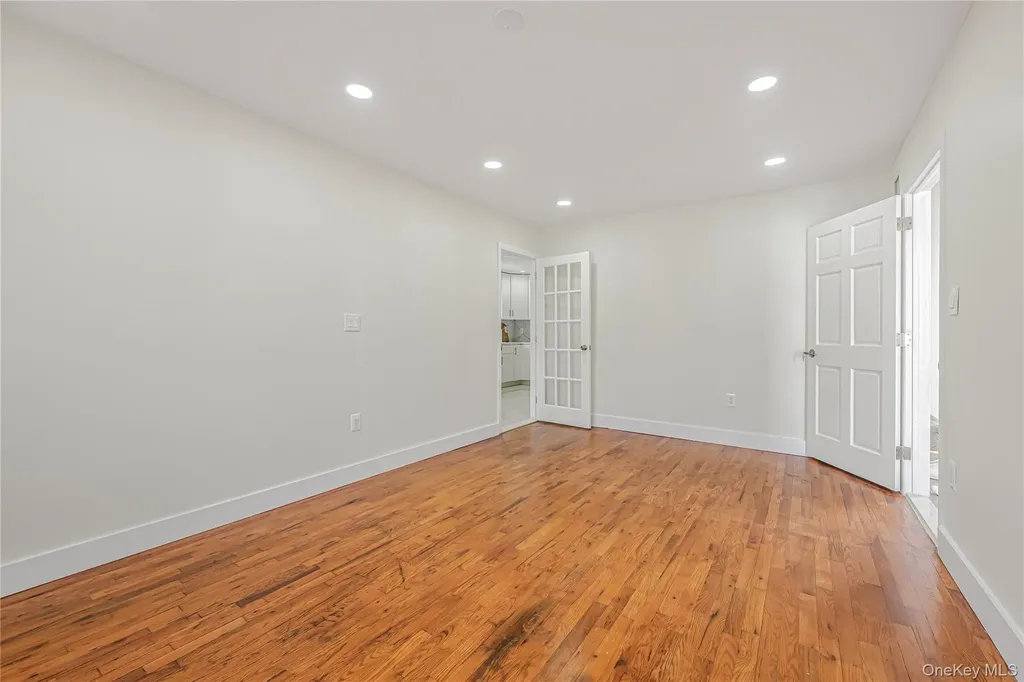 60 Saint Johns Avenue Valley Stream NY 11580