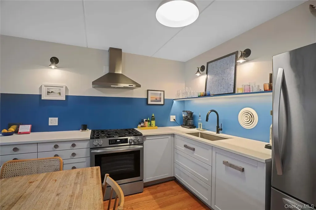 6 Renaissance Court Brooklyn NY 11206