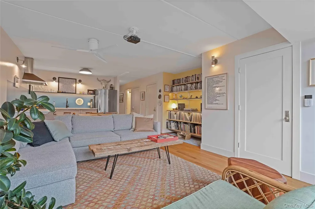 6 Renaissance Court Brooklyn NY 11206