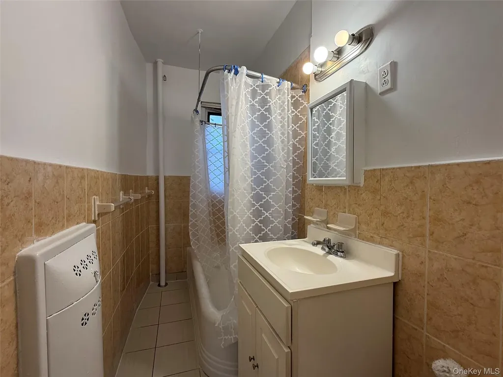 14416 35th Avenue Flushing NY 11354