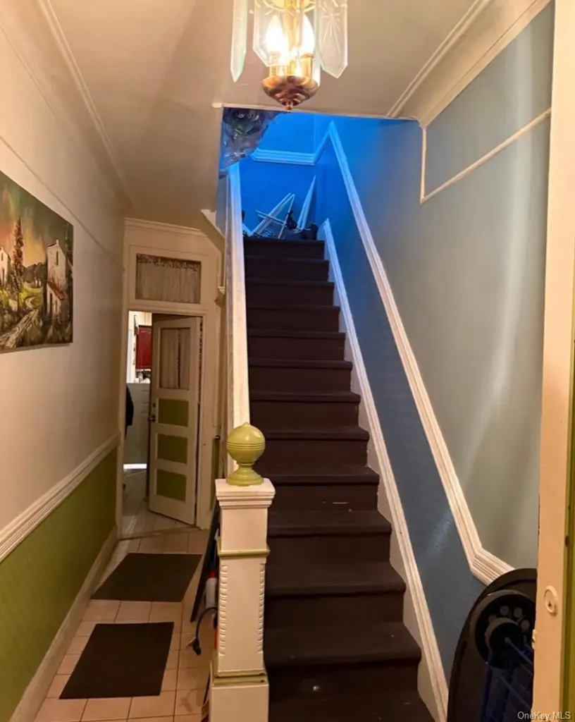 616 47th Street Brooklyn NY 11220