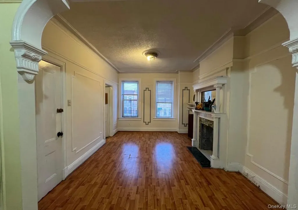 616 47th Street Brooklyn NY 11220