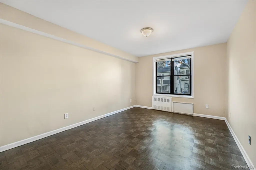 1725 Edison Avenue Bronx NY 10461