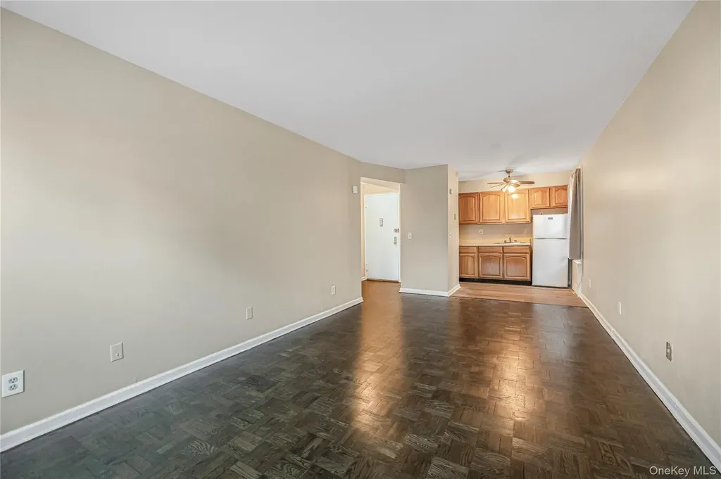 1725 Edison Avenue Bronx NY 10461