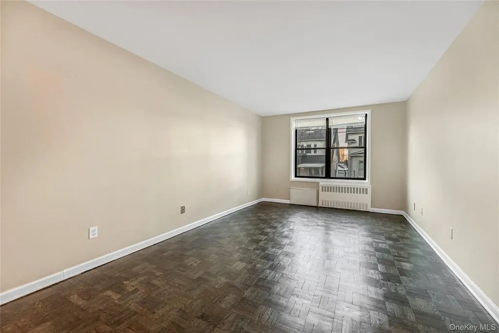 1725 Edison Avenue Bronx NY 10461