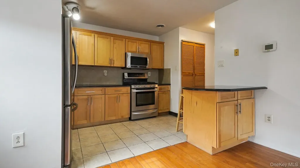 896 Union Avenue Bronx NY 10459