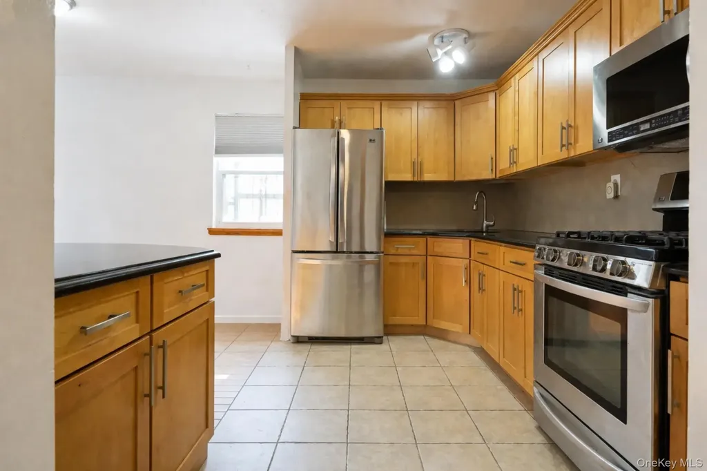 896 Union Avenue Bronx NY 10459