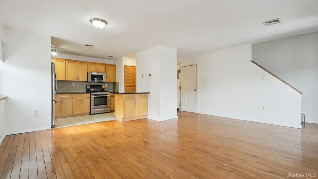 896 Union Avenue Bronx NY 10459