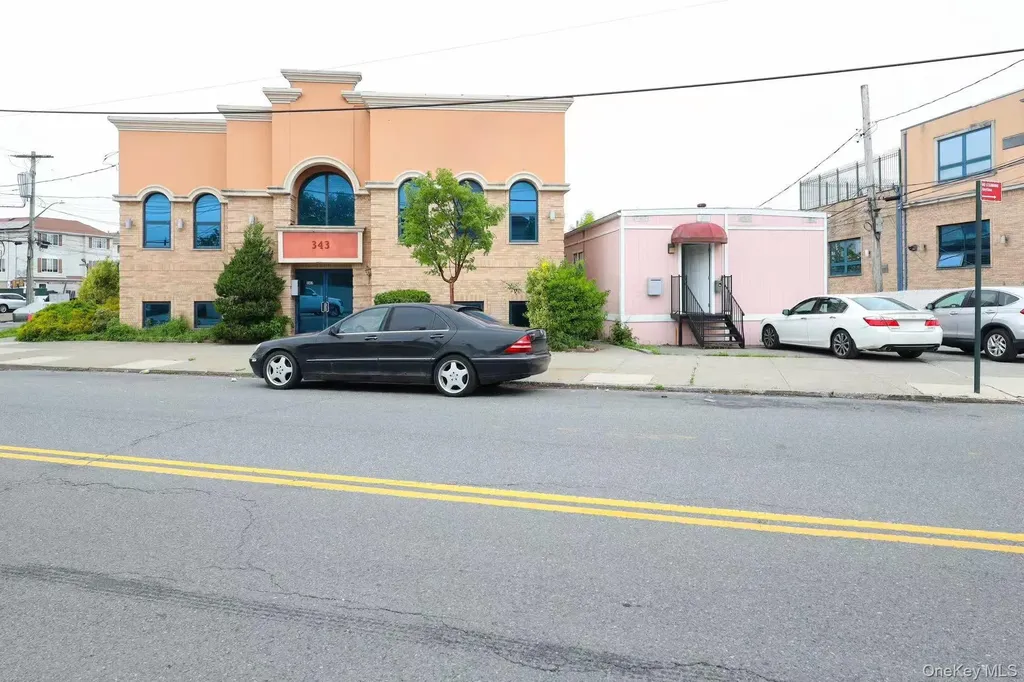 343 Sand Lane Staten Island NY 10305