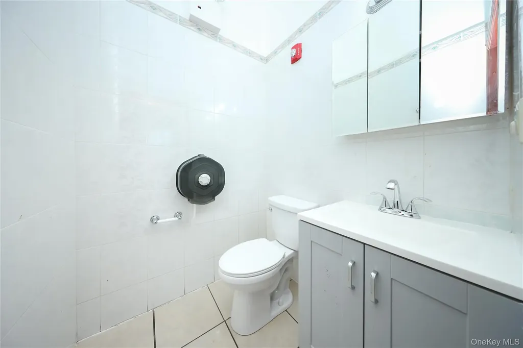 343 Sand Lane Staten Island NY 10305