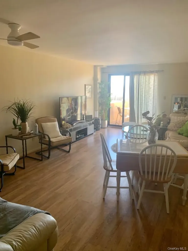 360 Shore Road Long Beach NY 11561
