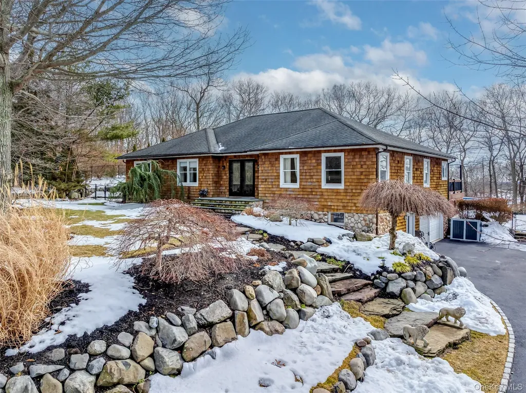 177 Great Rock Drive Wading River NY 11792