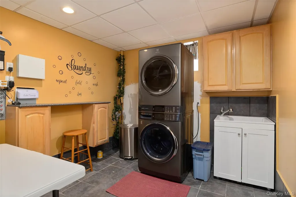 177 Great Rock Drive Wading River NY 11792