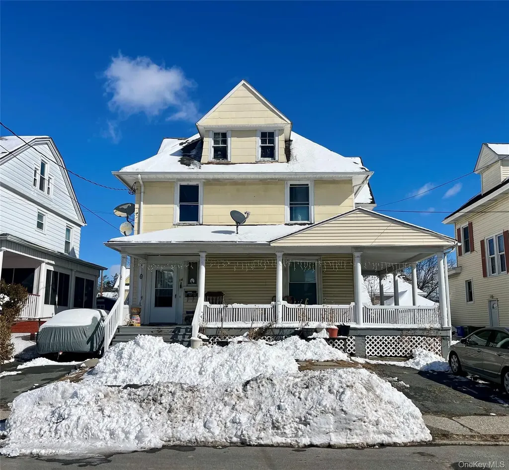 14 Albert Street Middletown NY 10940