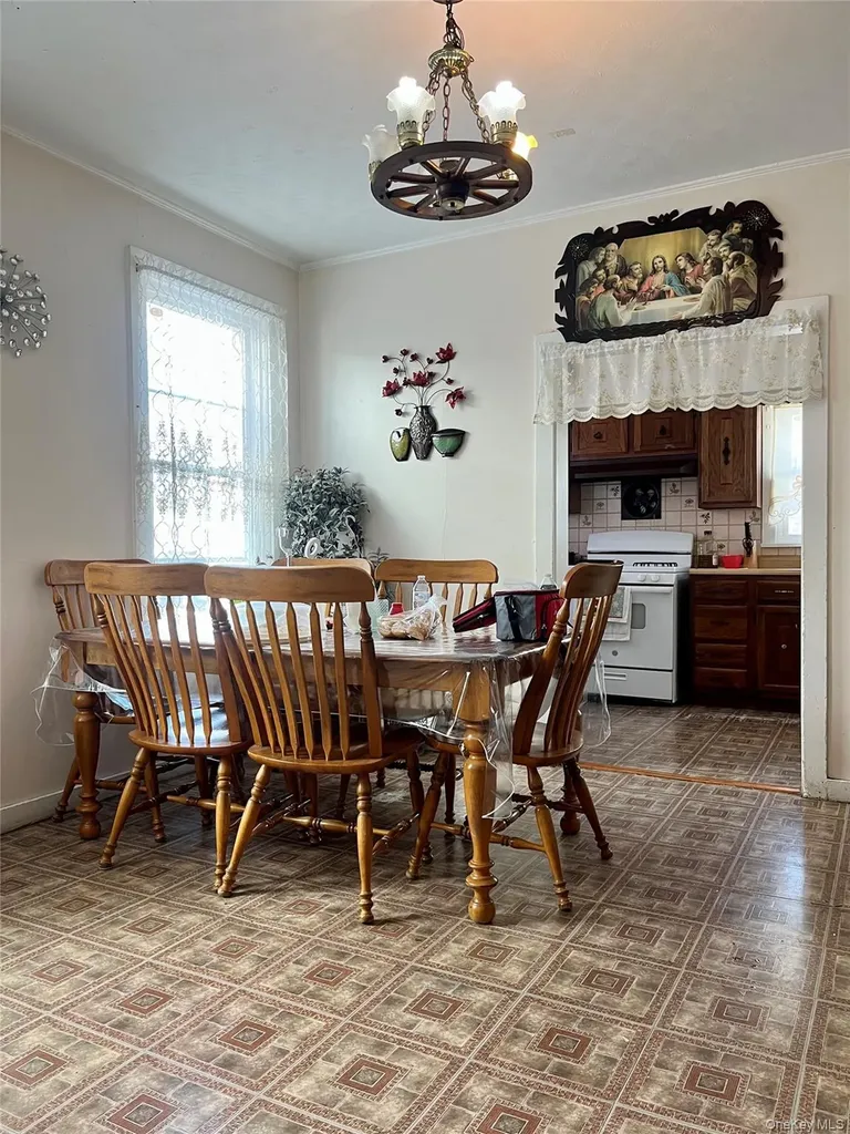 14 Albert Street Middletown NY 10940