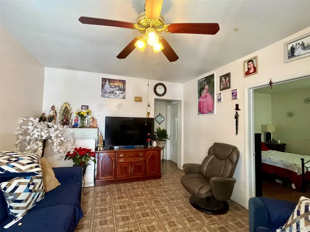 14 Albert Street Middletown NY 10940