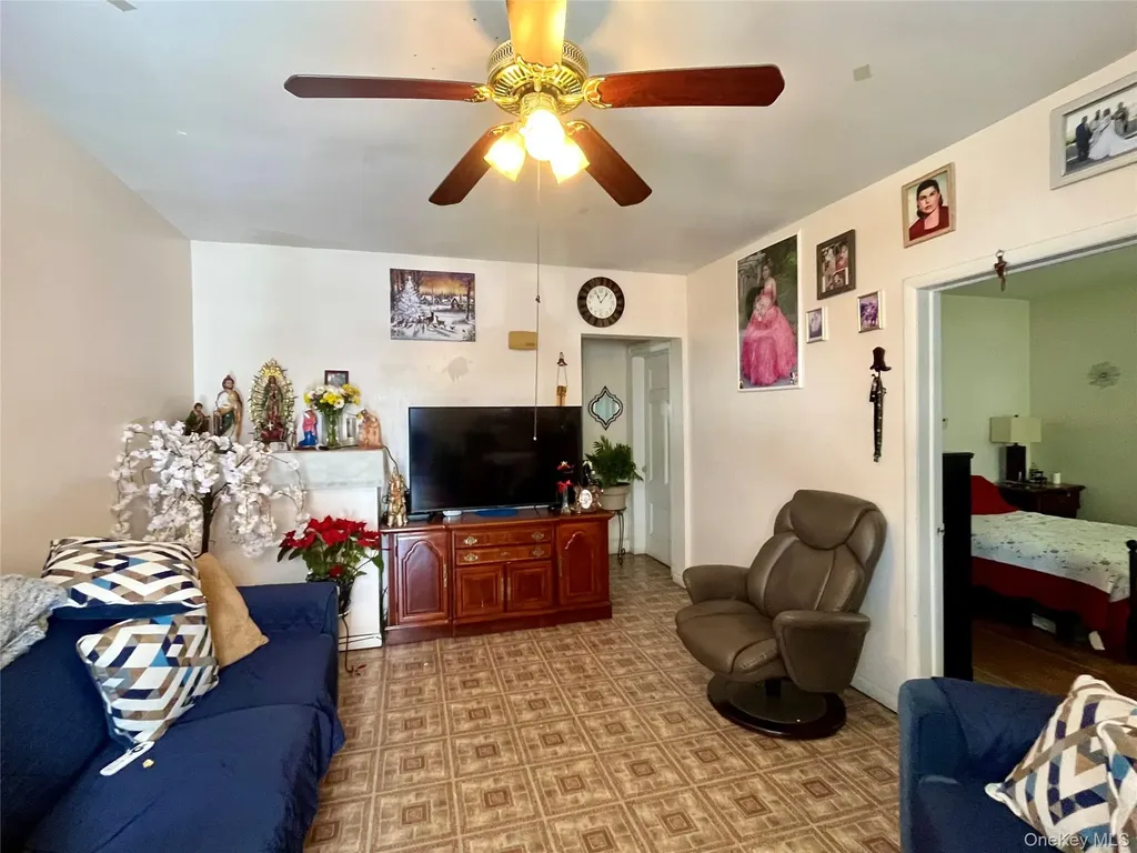 14 Albert Street Middletown NY 10940