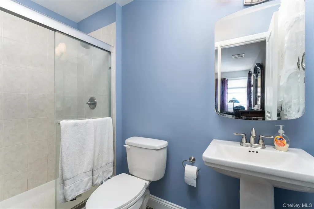 68 Washington Avenue Patchogue NY 11772