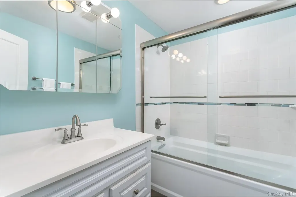 68 Washington Avenue Patchogue NY 11772