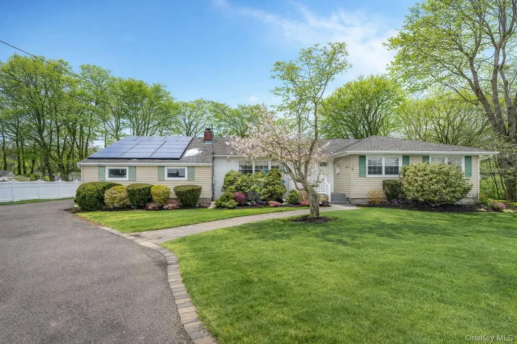 68 Washington Avenue Patchogue NY 11772
