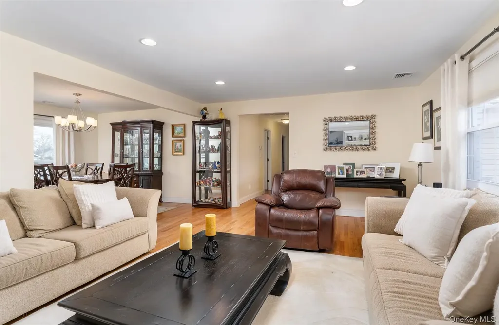 68 Washington Avenue Patchogue NY 11772