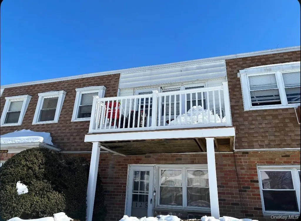 126 Hemlock Drive Bay Shore NY 11706