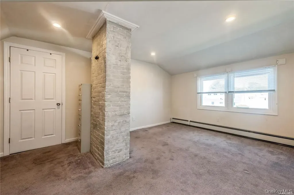 36 Robin Lane Levittown NY 11756