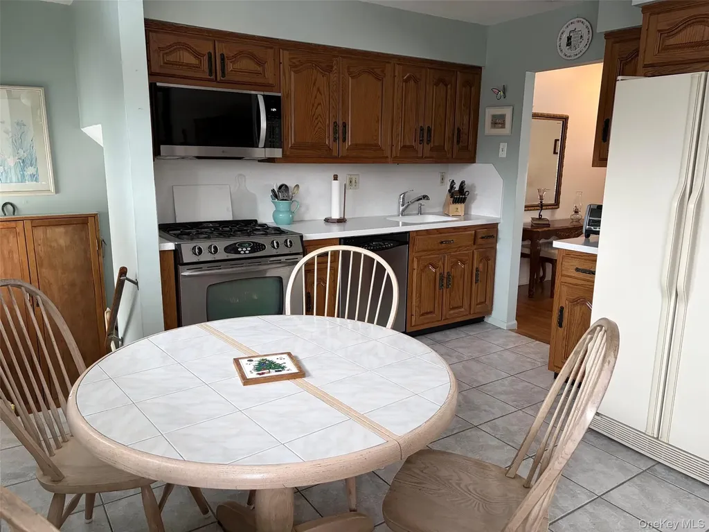 42 Sparkill Avenue Tappan NY 10983