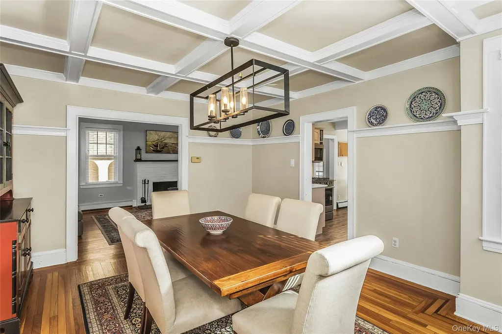 86 Taft Avenue Lynbrook NY 11563