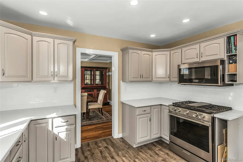 86 Taft Avenue Lynbrook NY 11563