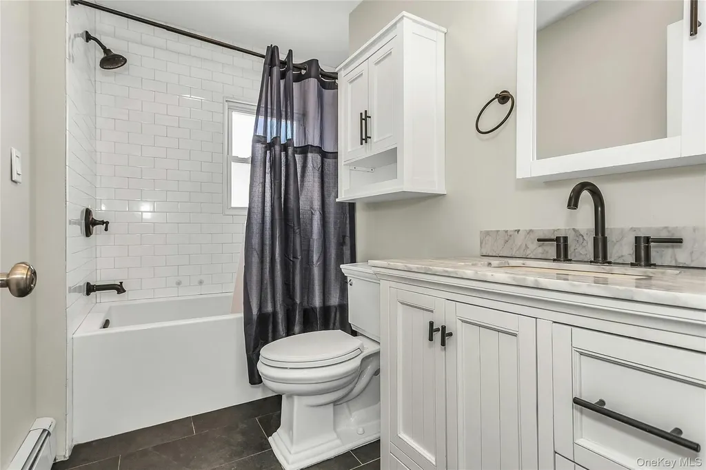 86 Taft Avenue Lynbrook NY 11563