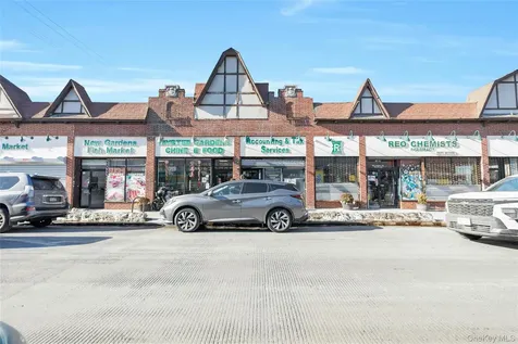 8451 Beverly Road Kew Gardens NY 11415