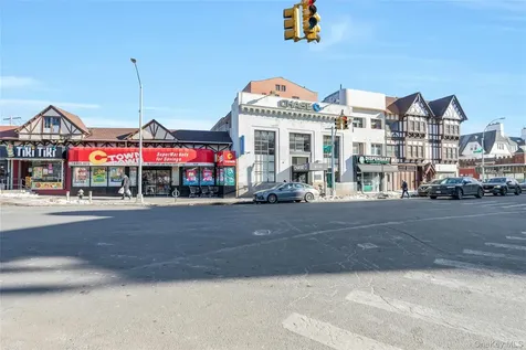 8451 Beverly Road Kew Gardens NY 11415