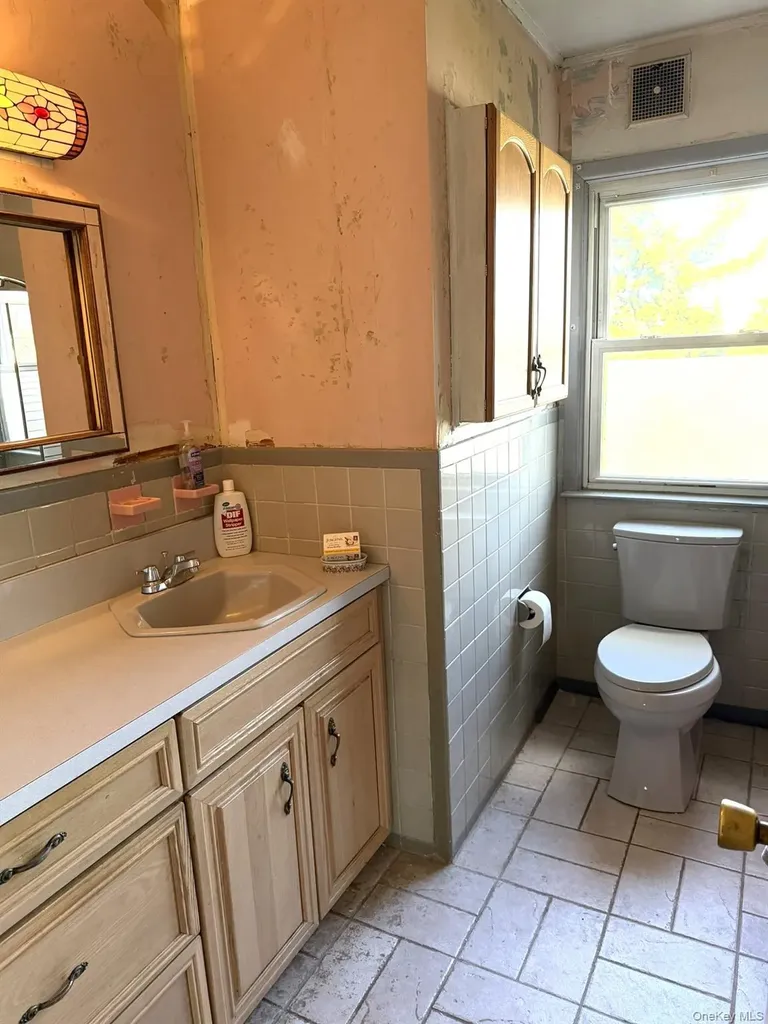 3078 Grand Boulevard Baldwin NY 11510