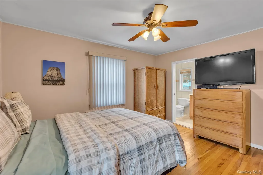 6 Longford Street Huntington NY 11743