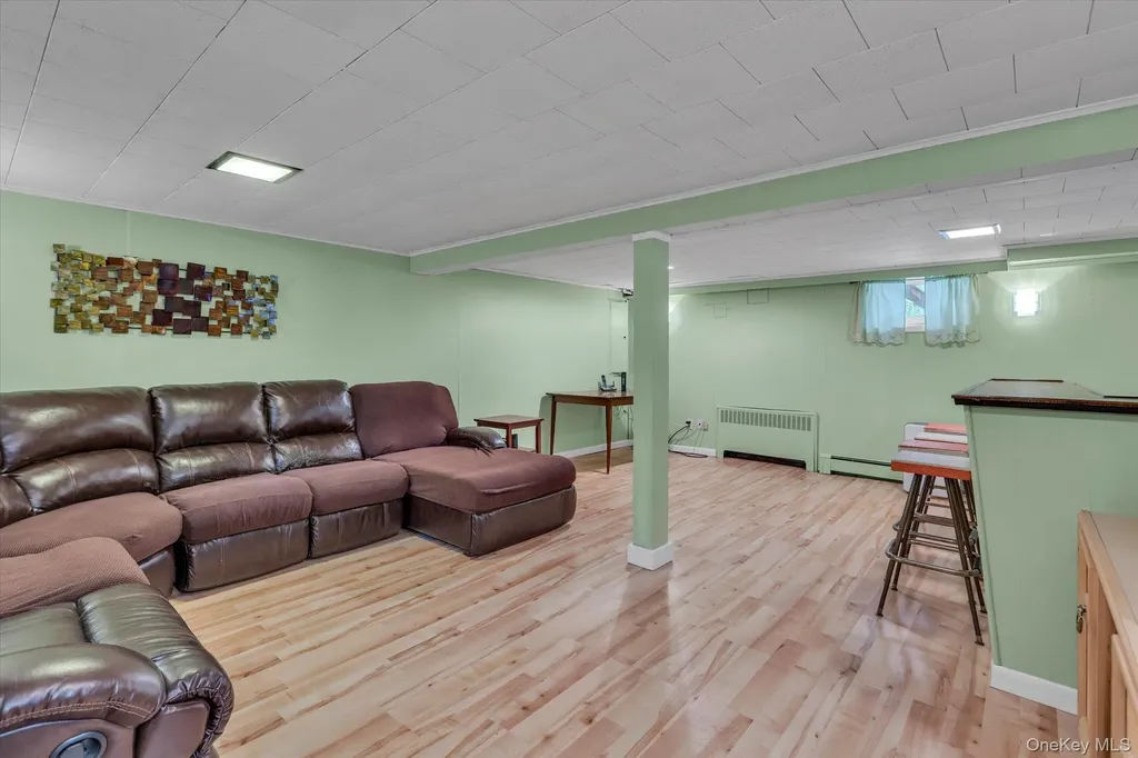 6 Longford Street Huntington NY 11743