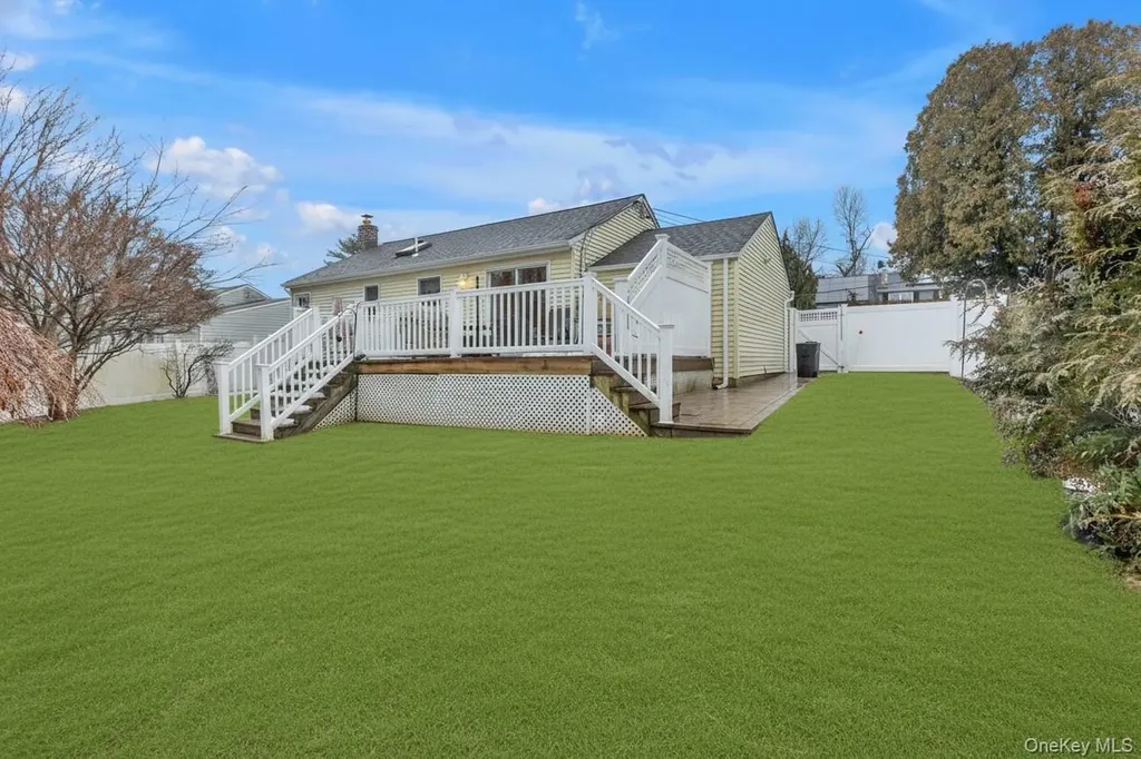 6 Longford Street Huntington NY 11743